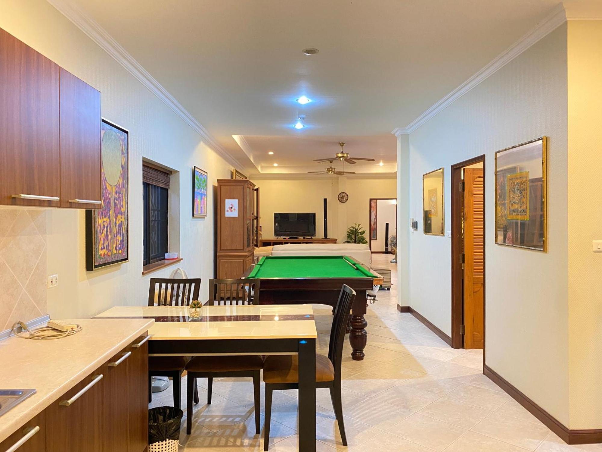 Walking St 5min,walk To Beach,5br Villa Pattaya